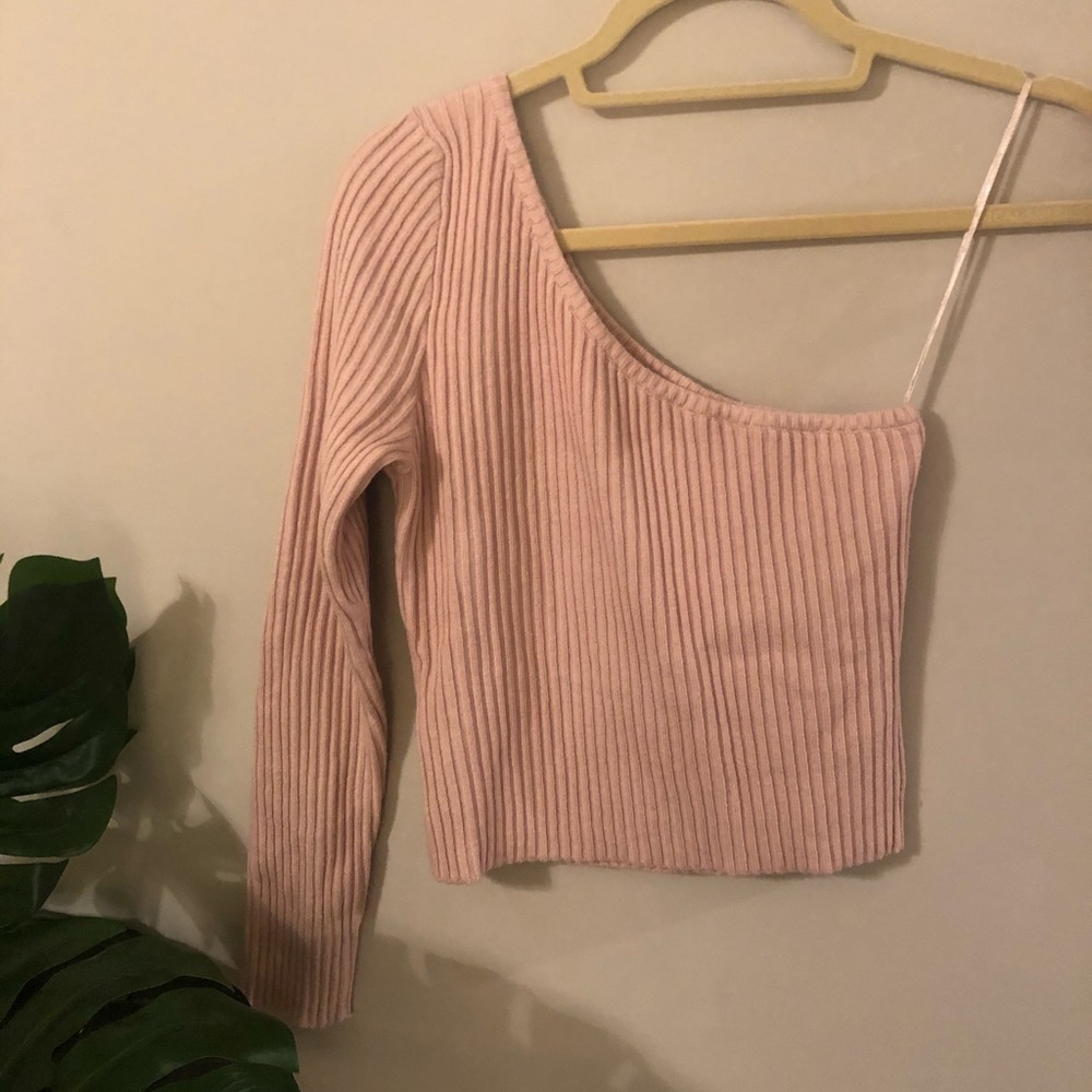 One shoulder blush long sleeve